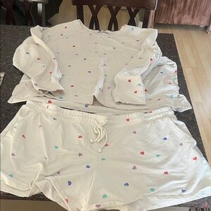 White Heart Print Lounge Set